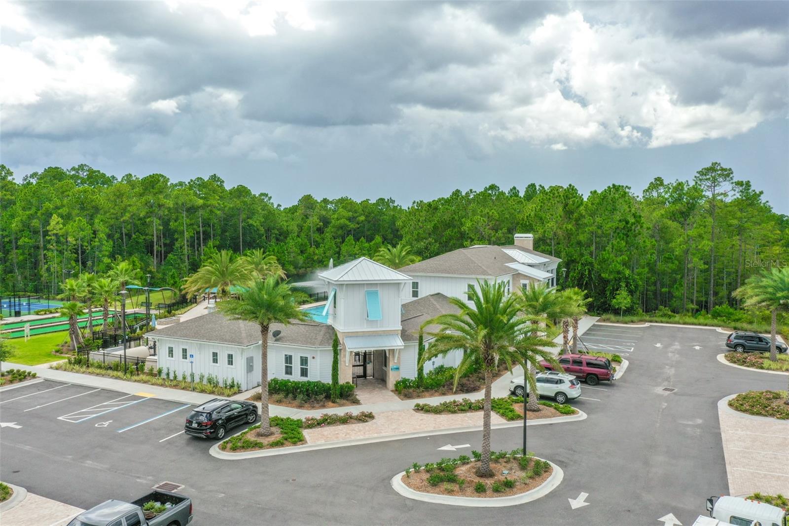 GRAND RESERVE AND GOLF CLUB - Residential Lease