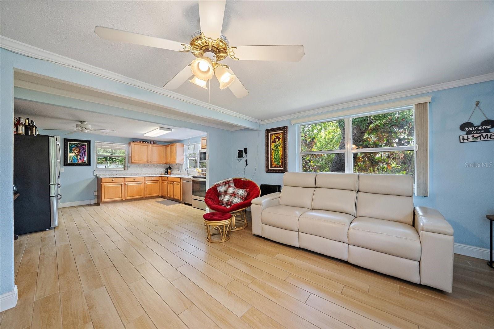 HOLIDAY HEIGHTS - Residential