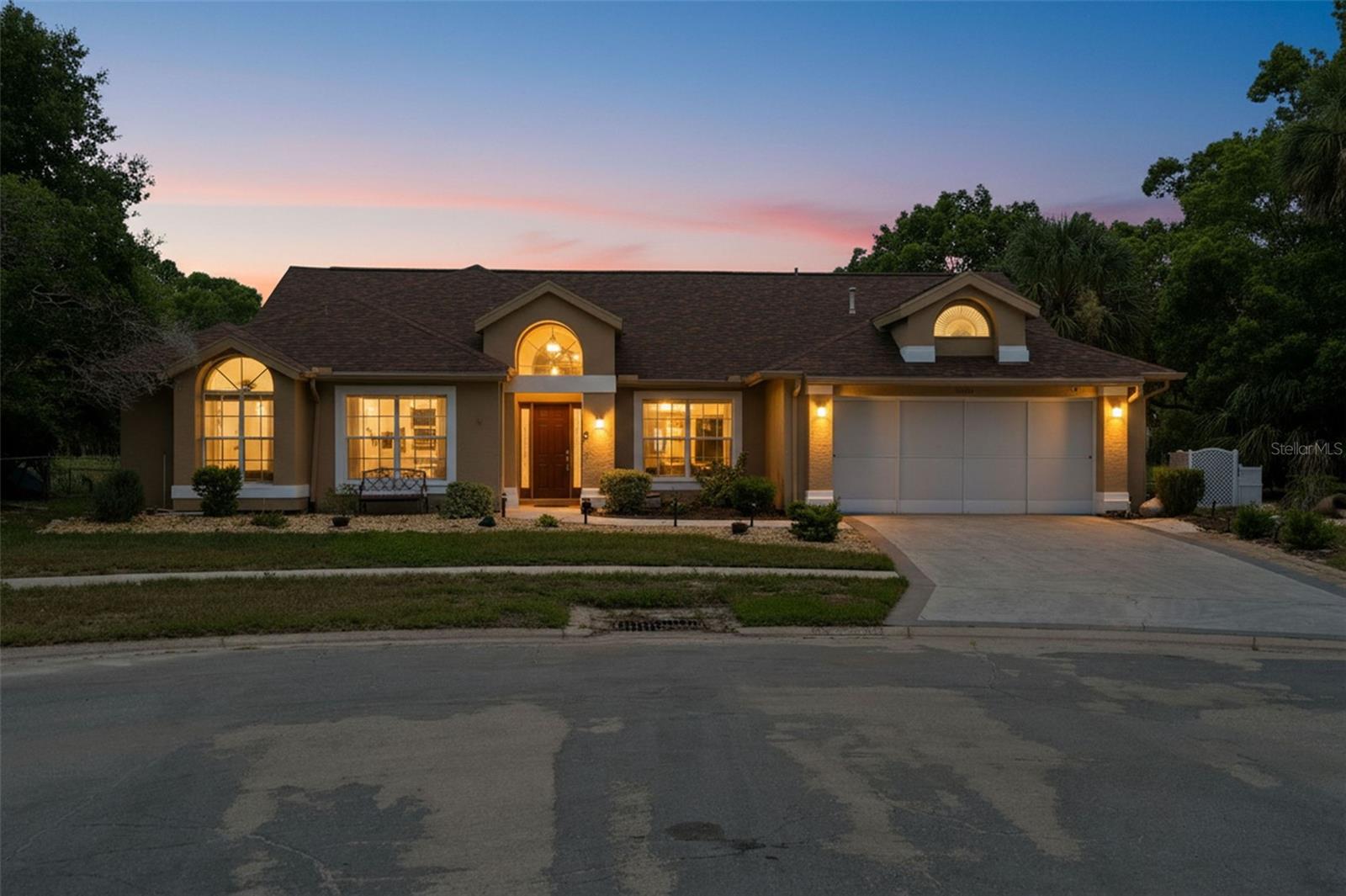 SEVEN HILLS - Residential