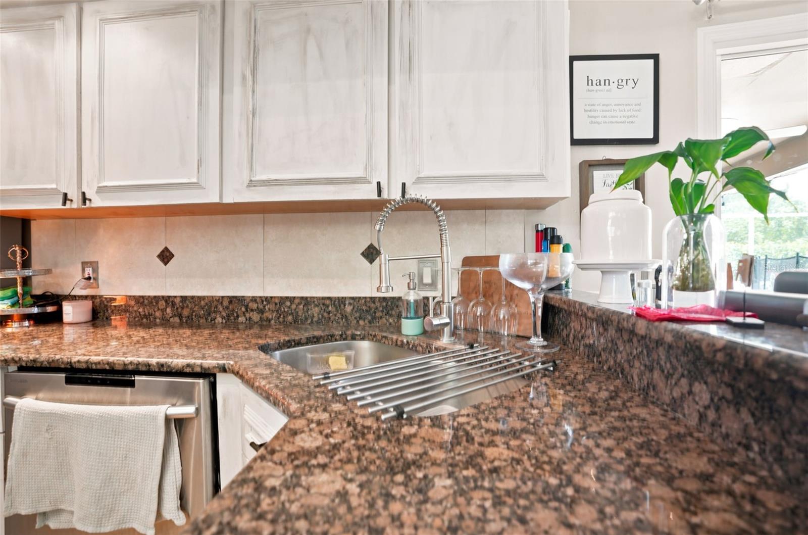SEVEN HILLS - Residential