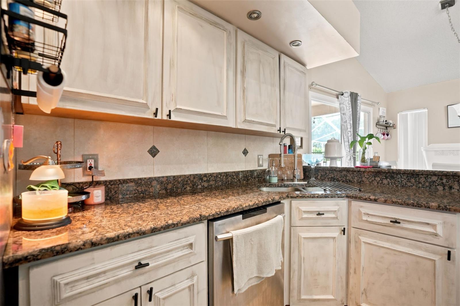 SEVEN HILLS - Residential