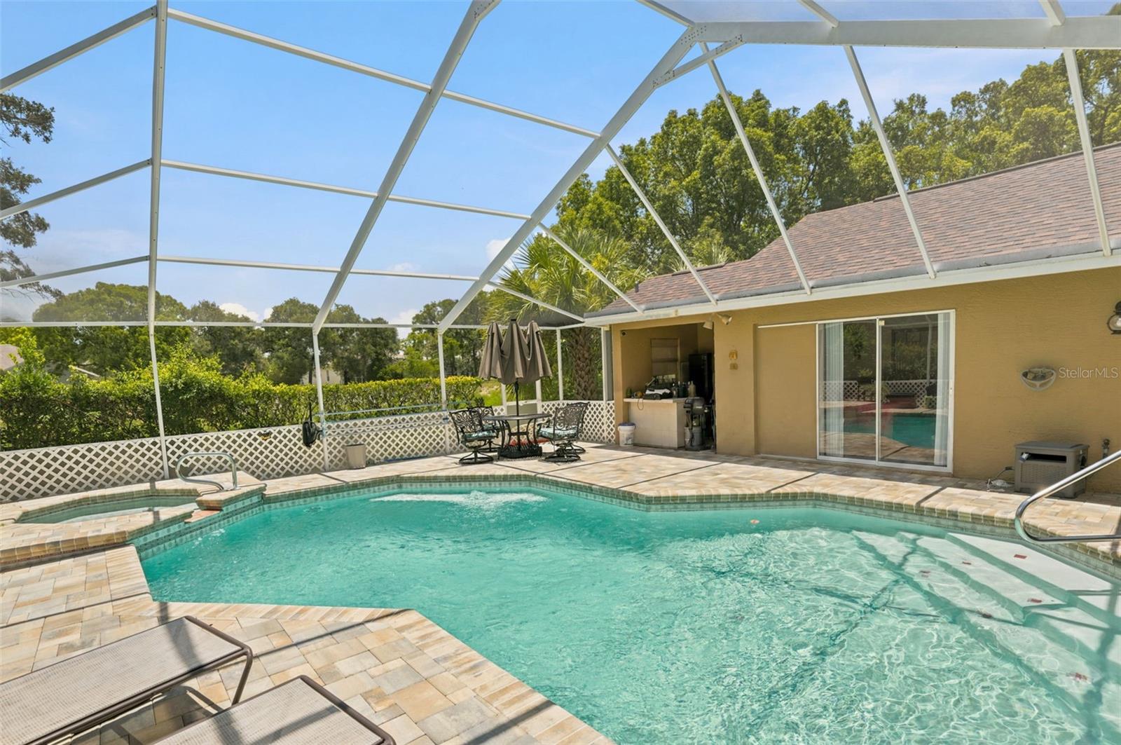 SEVEN HILLS - Residential