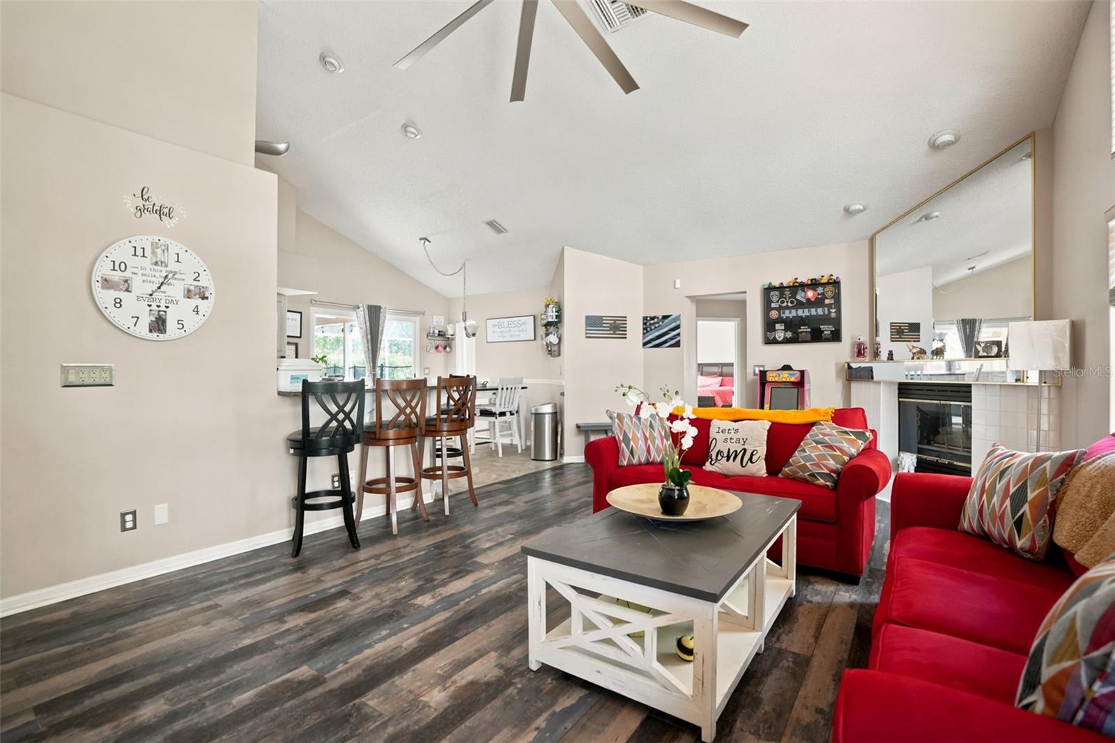 SEVEN HILLS - Residential