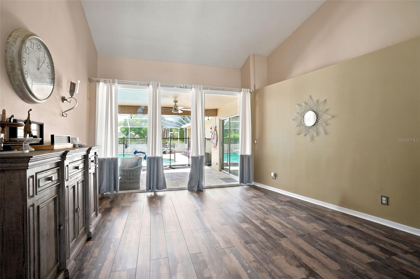 SEVEN HILLS - Residential