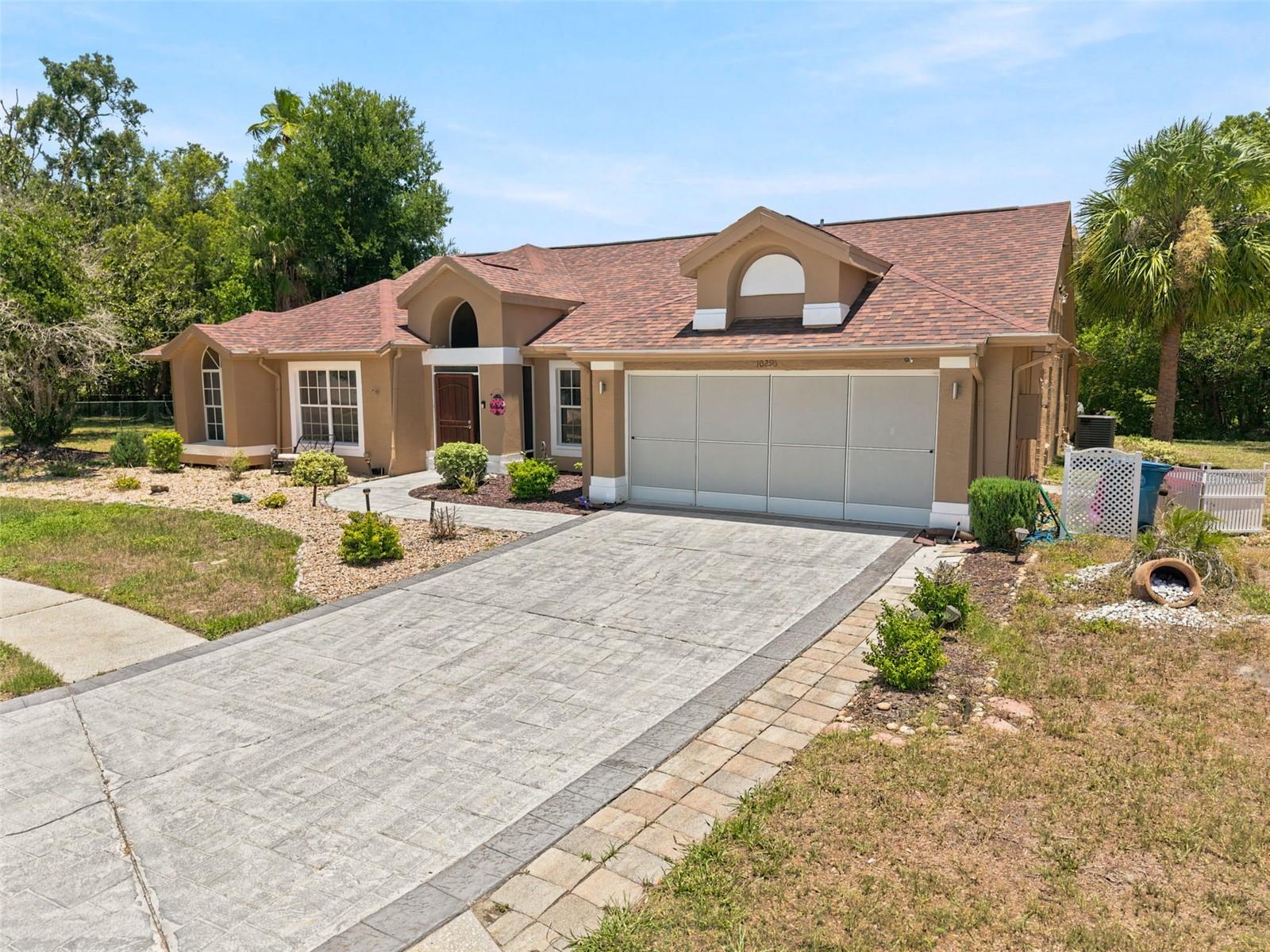 SEVEN HILLS - Residential
