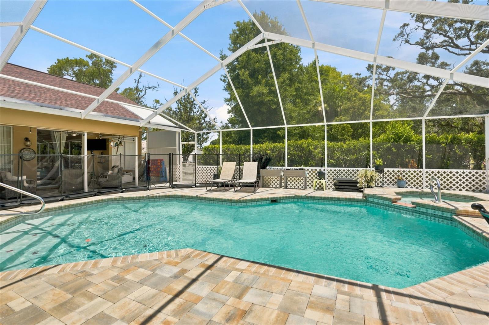 SEVEN HILLS - Residential