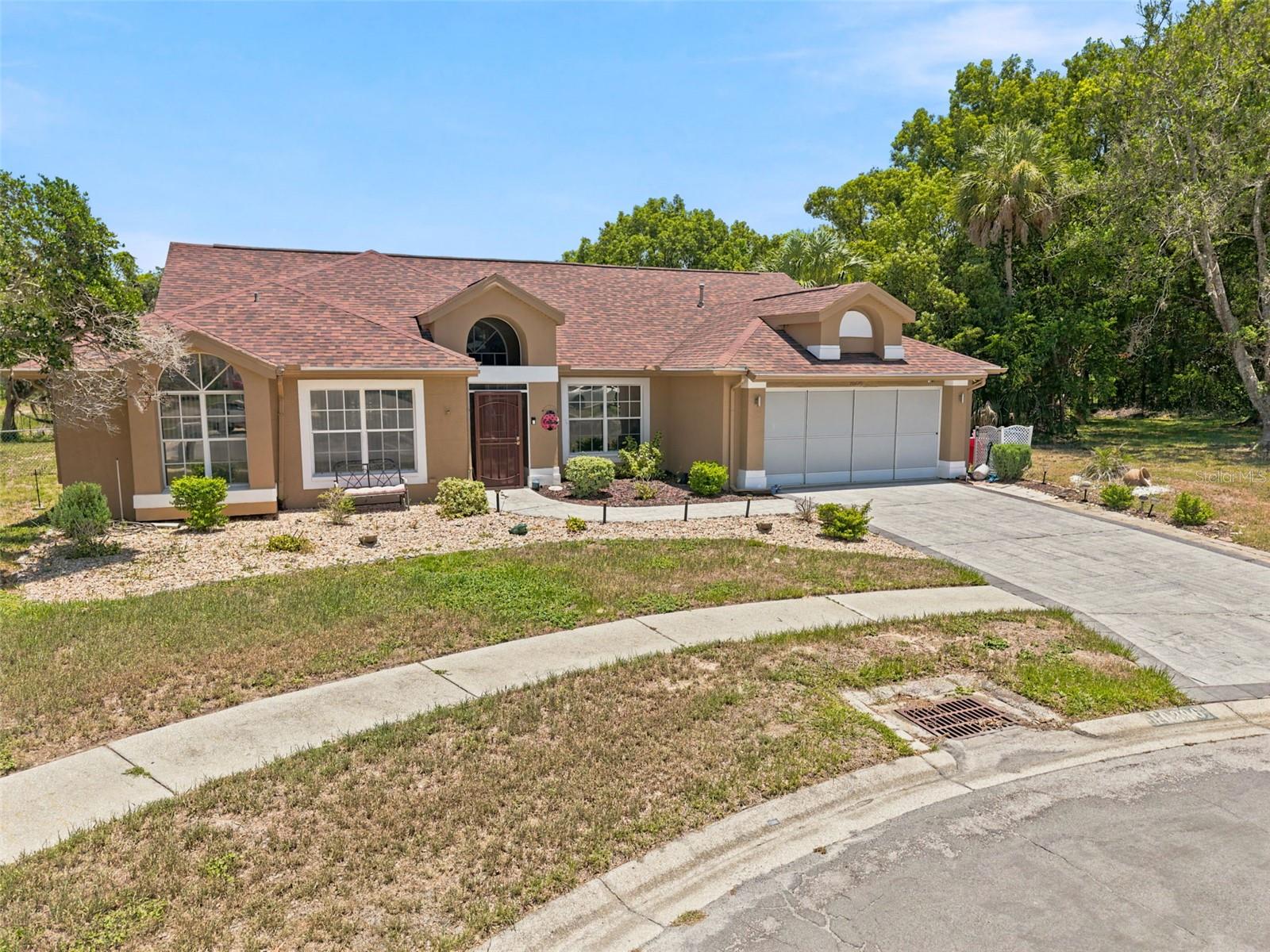 SEVEN HILLS - Residential