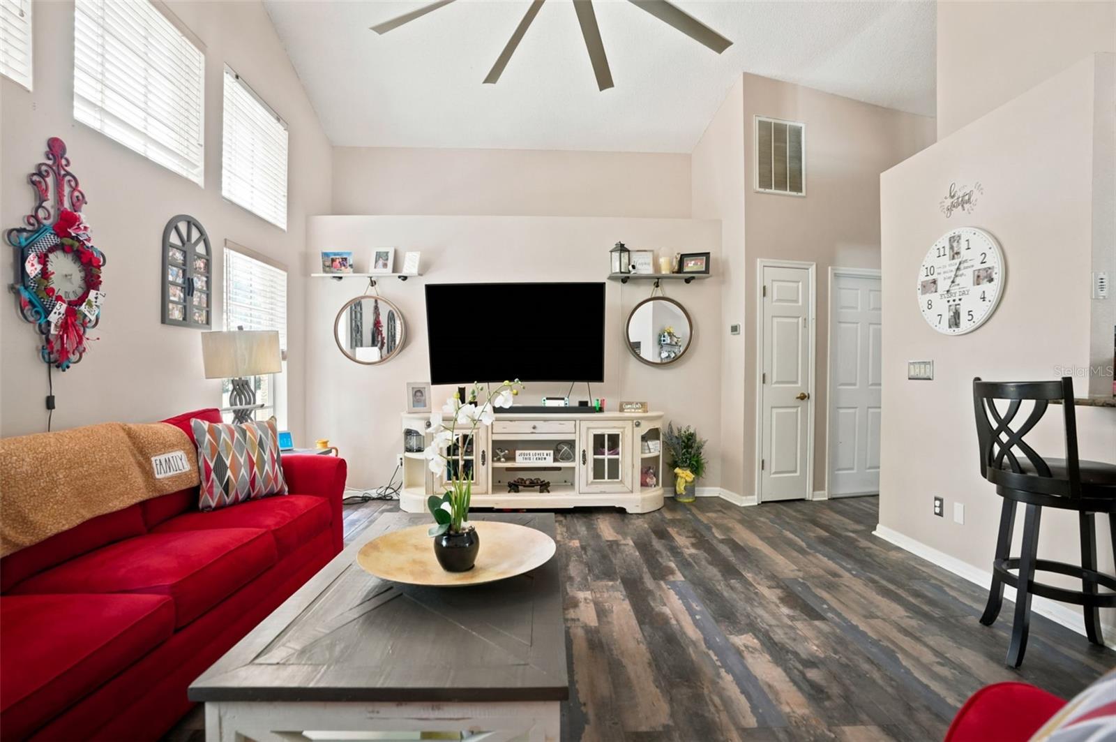 SEVEN HILLS - Residential