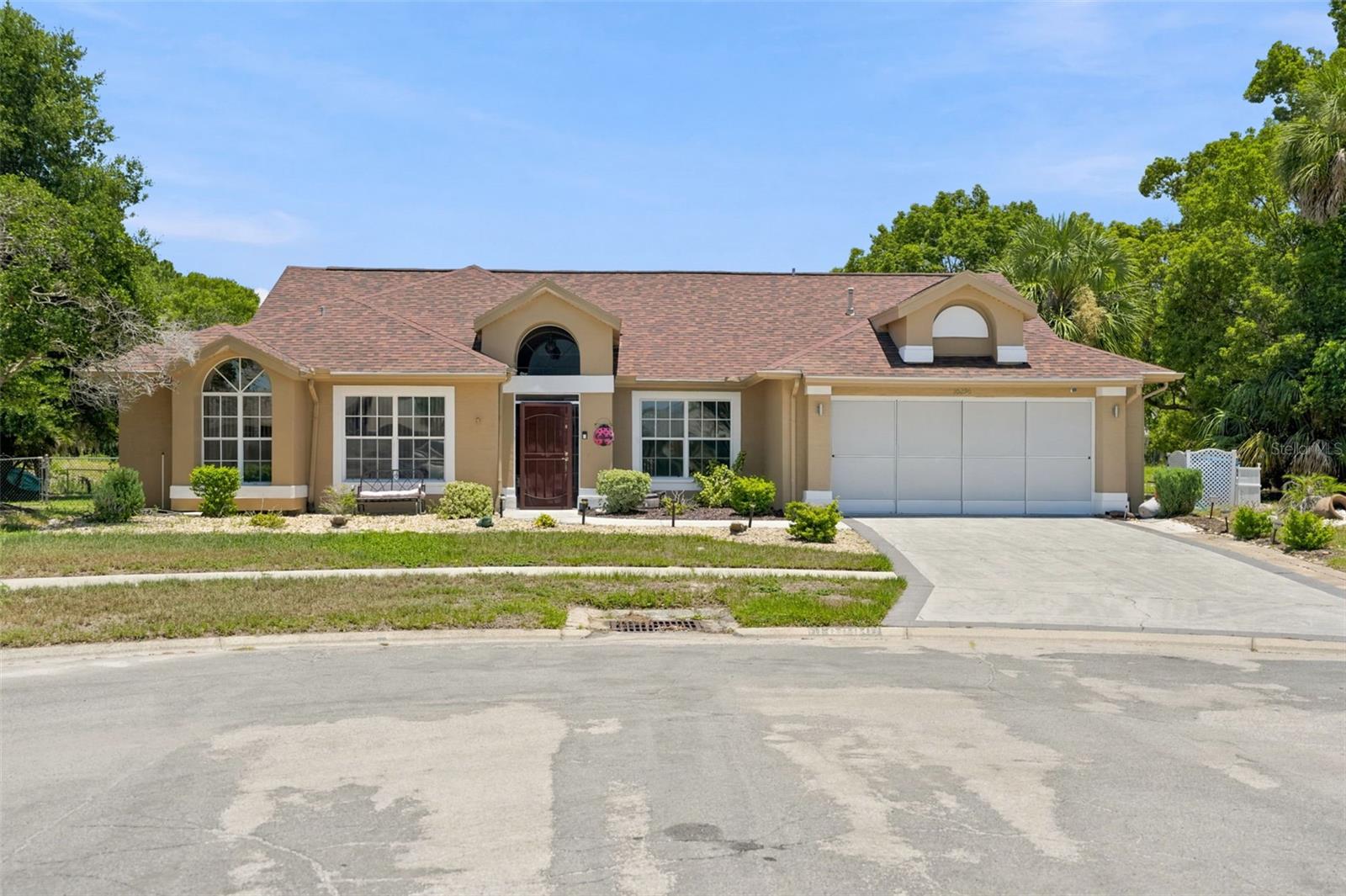SEVEN HILLS - Residential