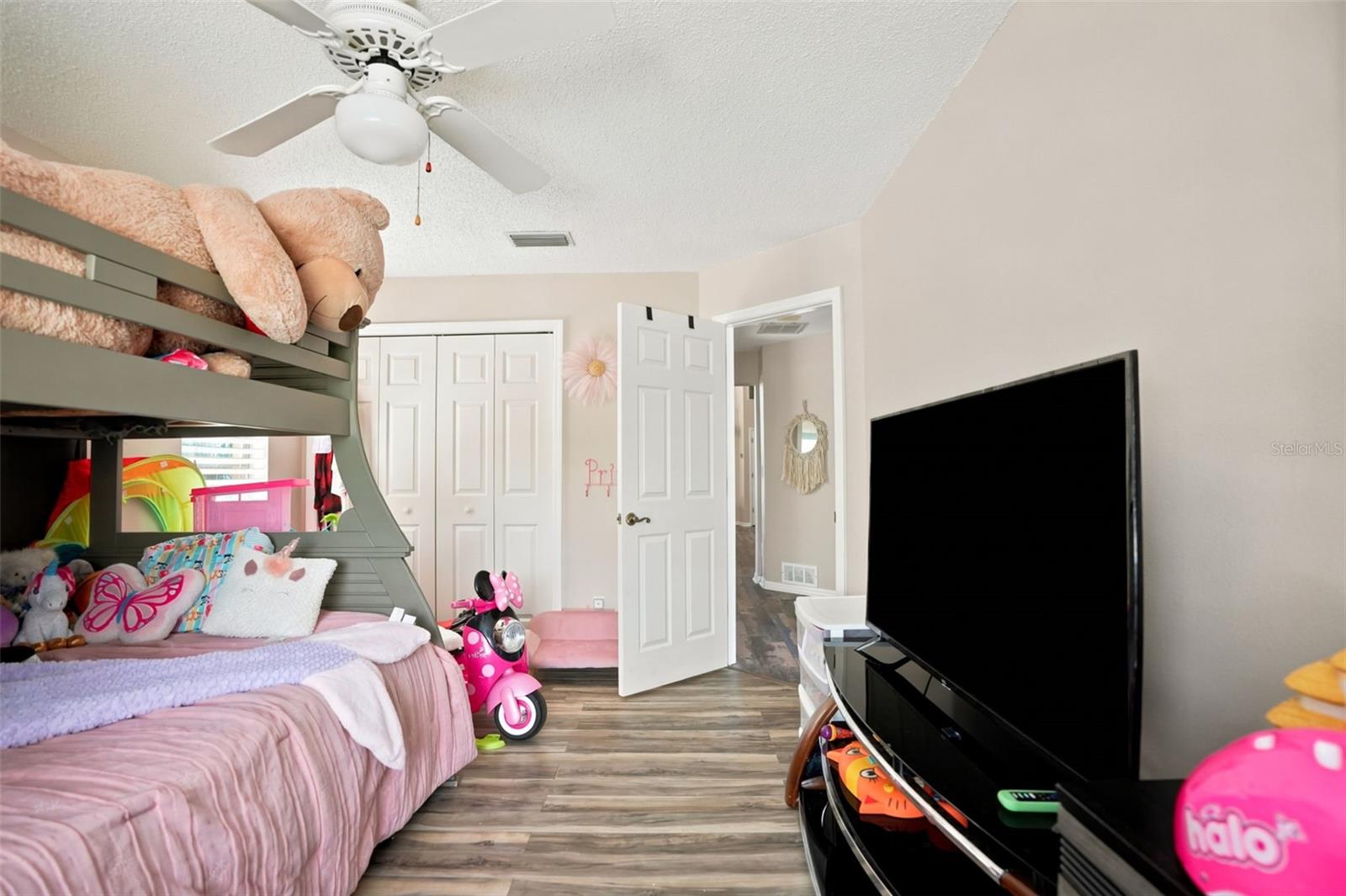 SEVEN HILLS - Residential