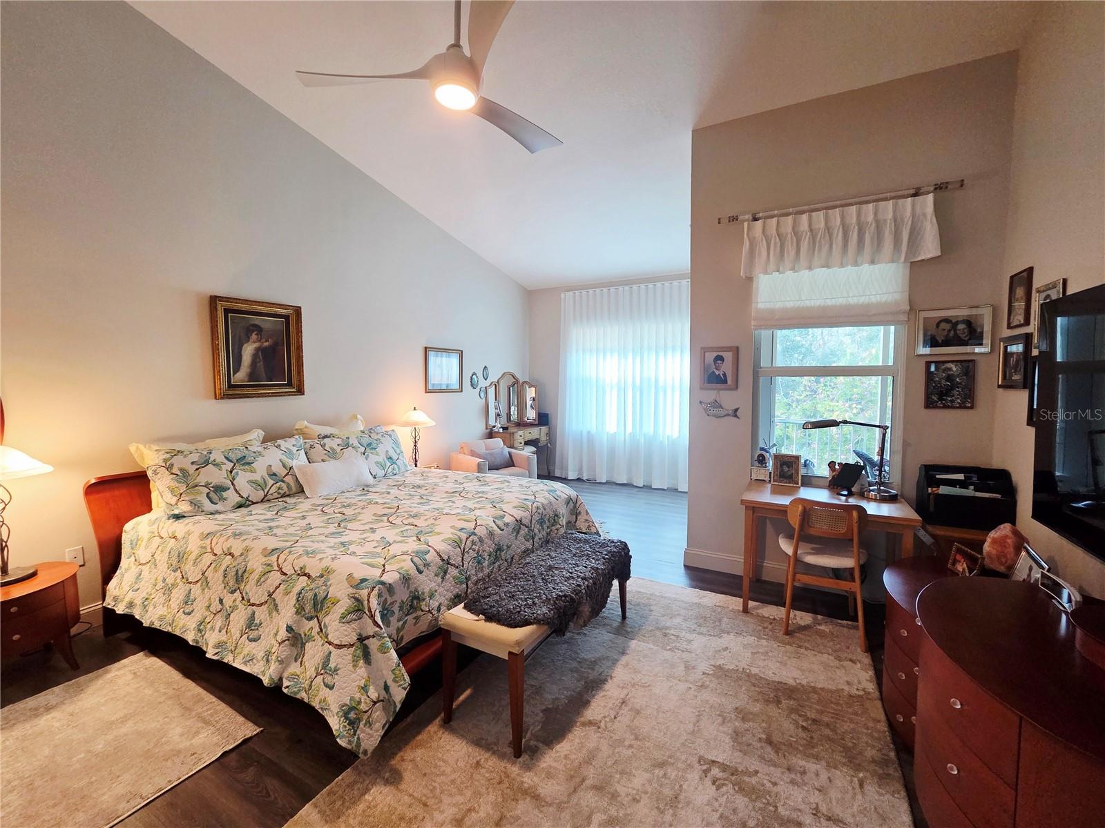 HUNTINGTON LAKES FIVE - Residential