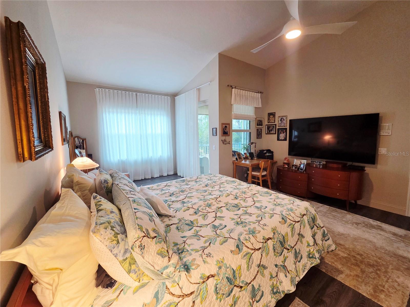HUNTINGTON LAKES FIVE - Residential