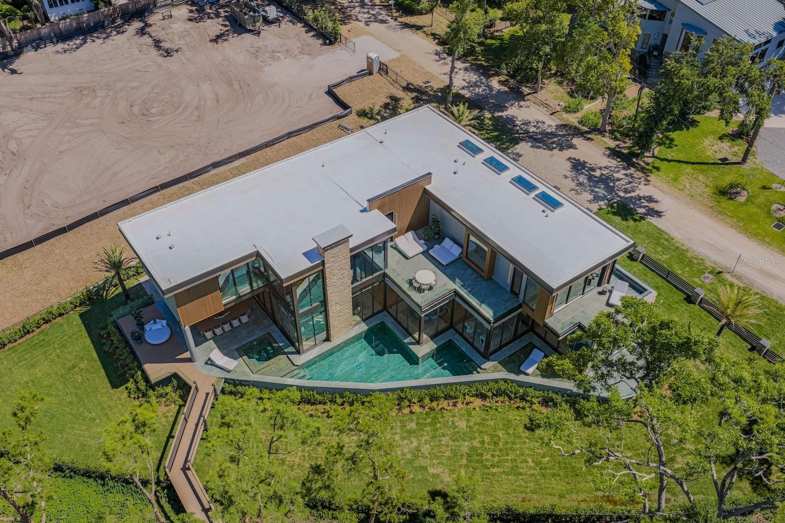 WINDERMERE TOWN - Residential