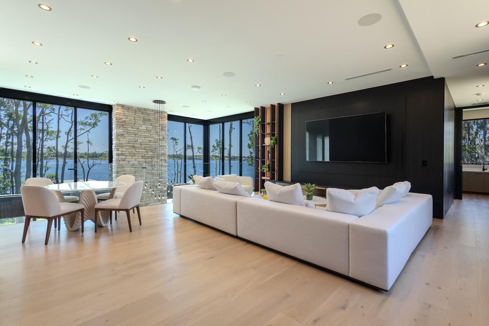 WINDERMERE TOWN - Residential