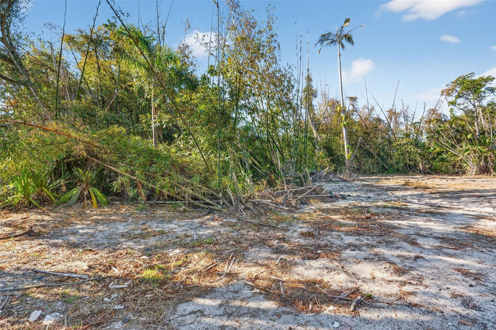 SARABAY ACRES - Land