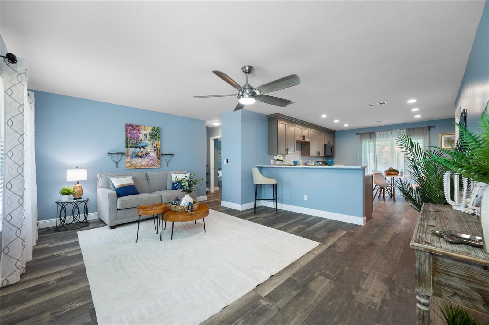 ST GEORGE A CONDO - Residential