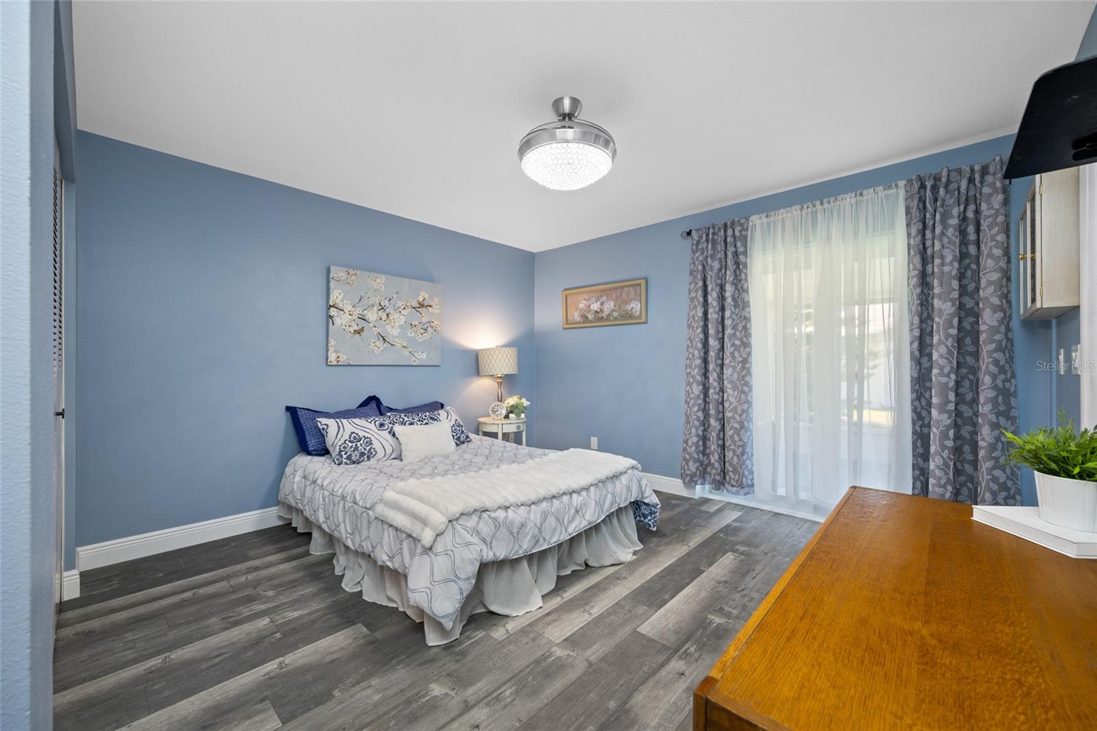 ST GEORGE A CONDO - Residential
