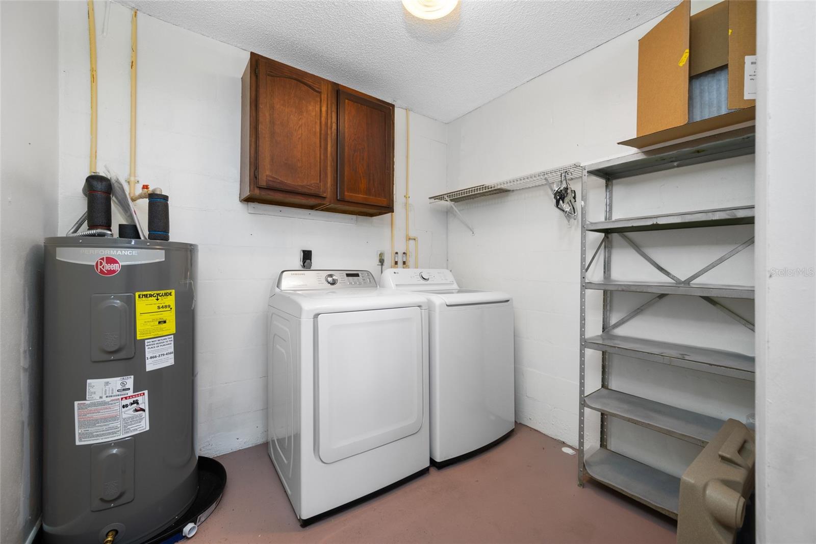 ST GEORGE A CONDO - Residential