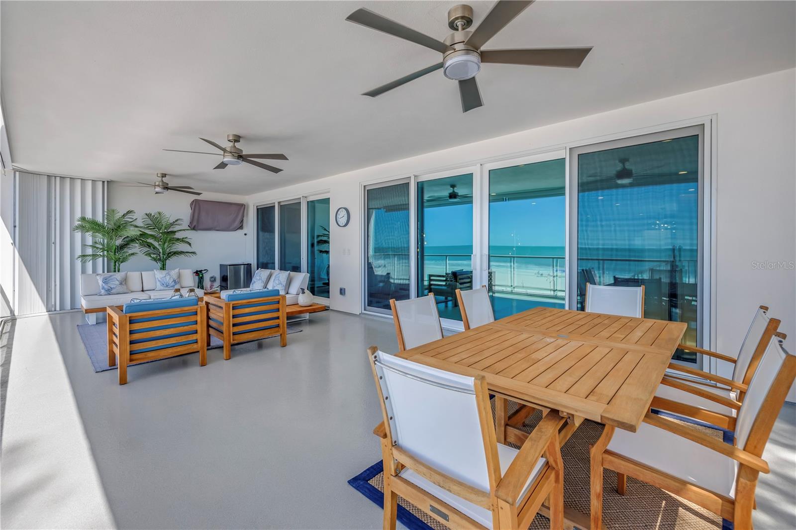 ONELLA CONDO - Residential
