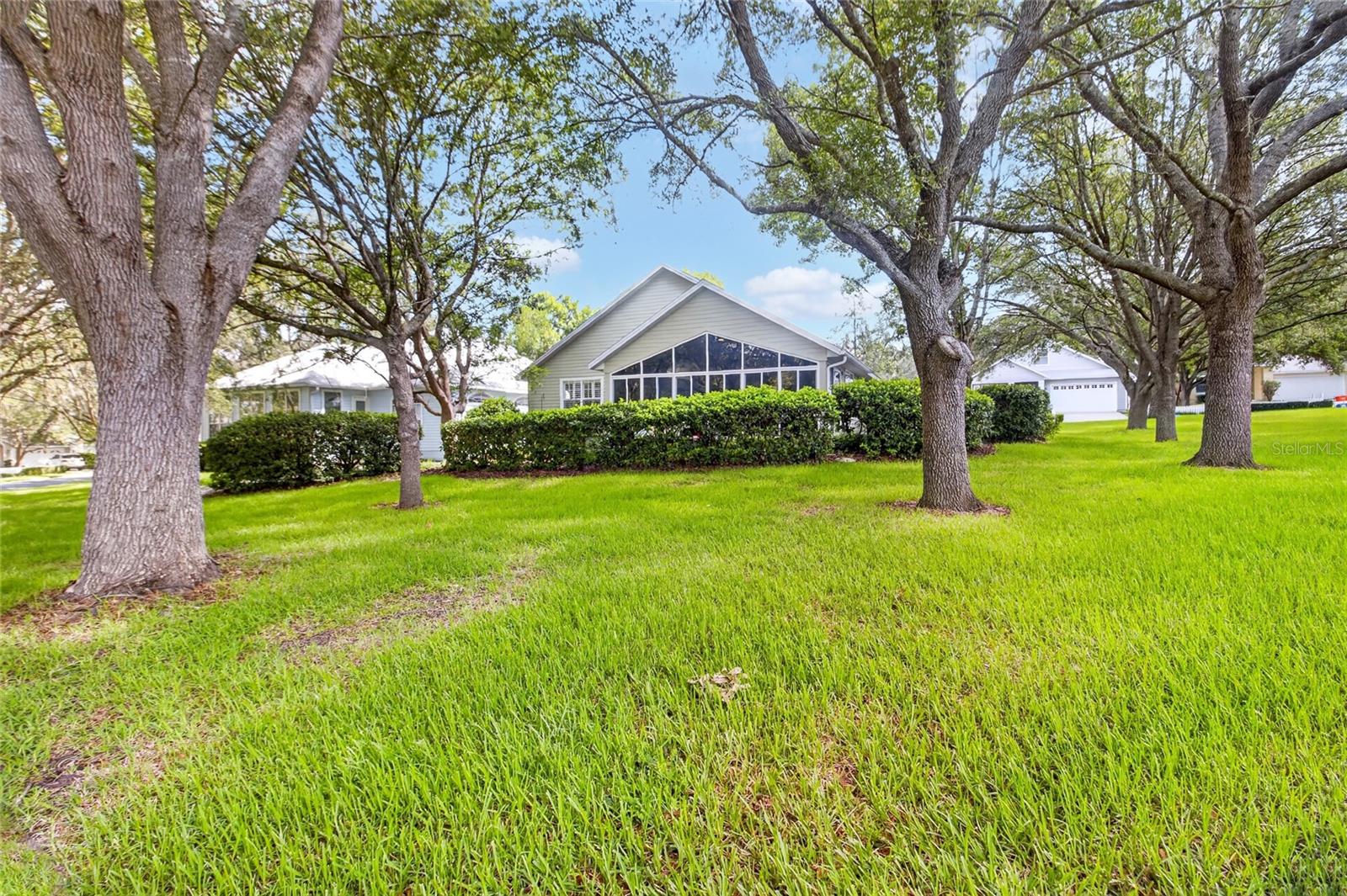 MEADOWBROOK - Residential