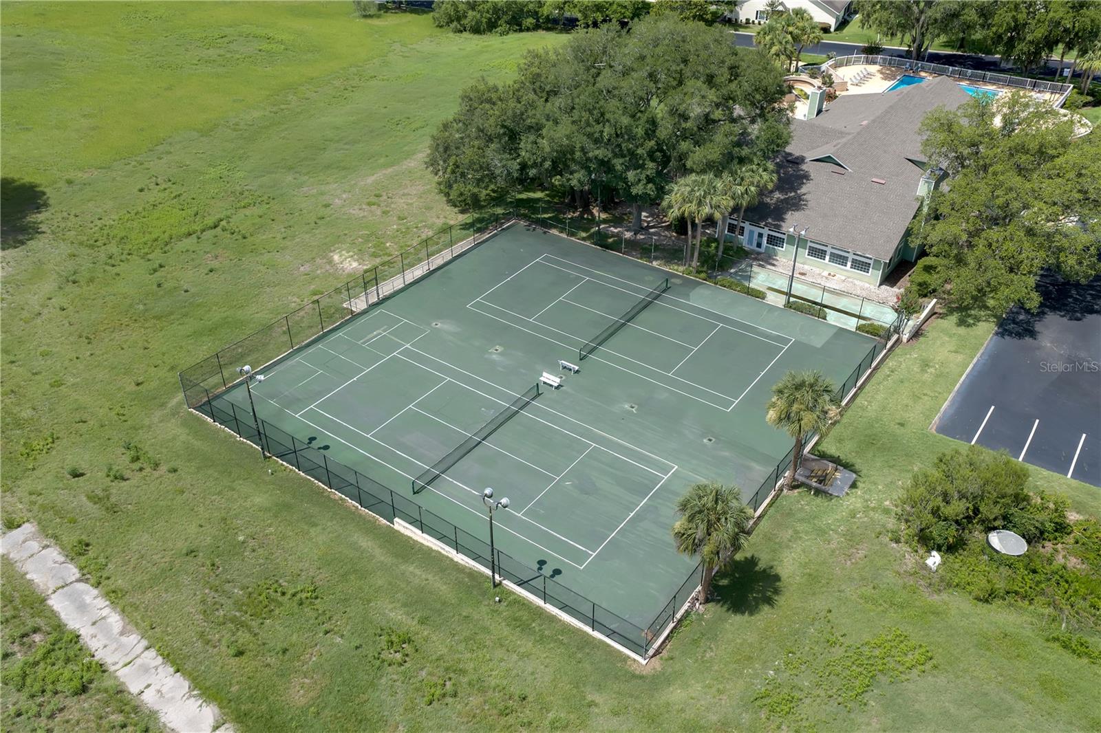 MEADOWBROOK - Residential