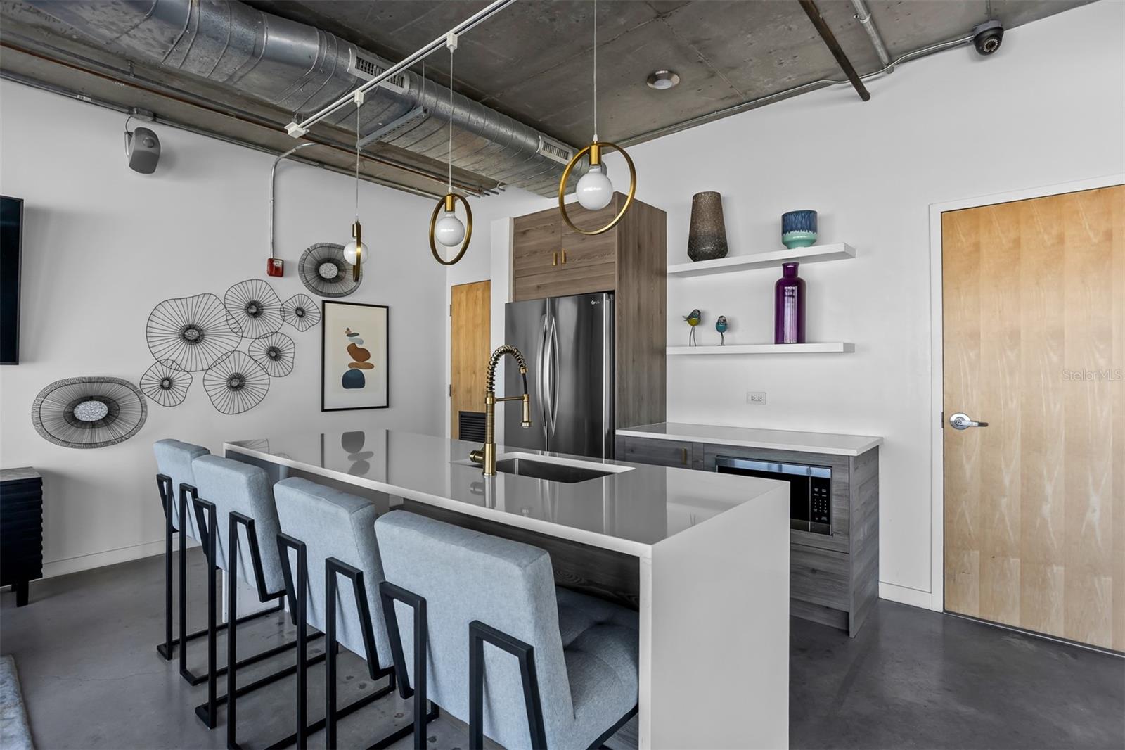 VICTORY LOFTS A CONDO - Residential