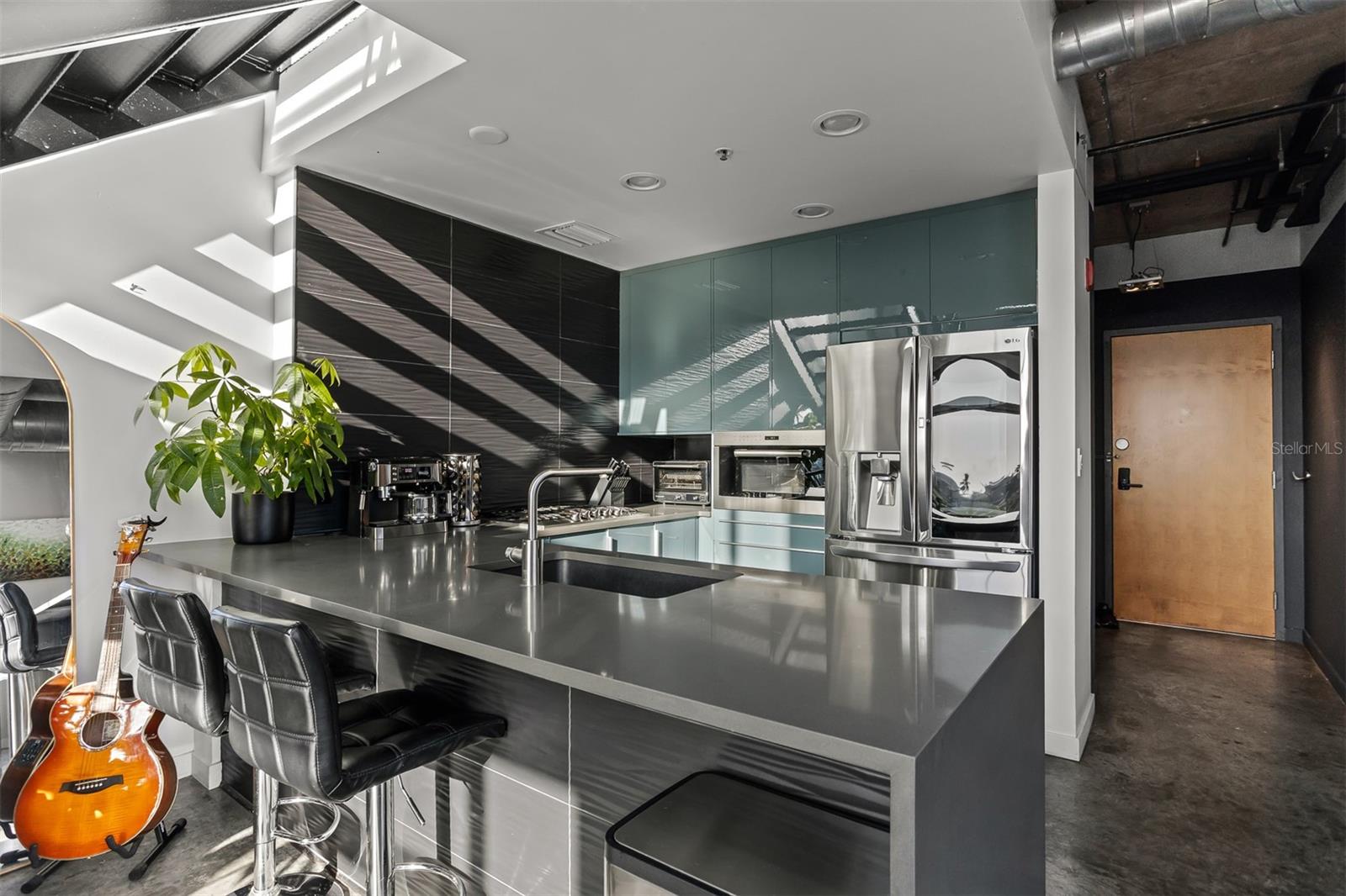 VICTORY LOFTS A CONDO - Residential