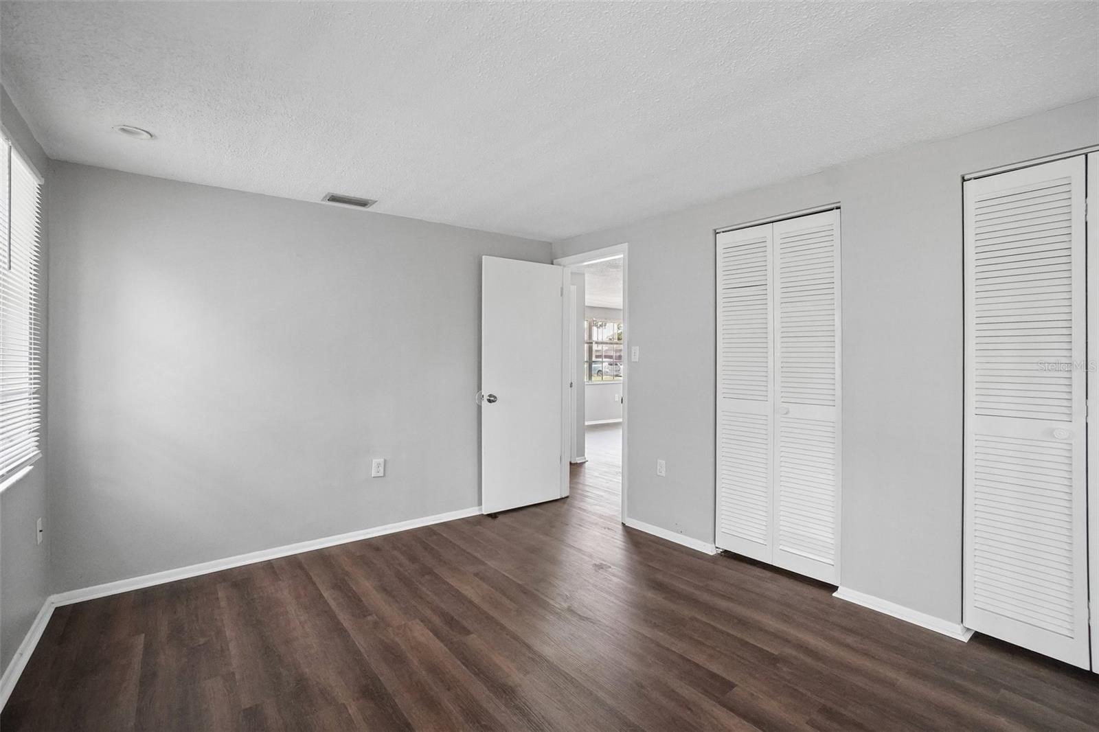 EMBASSY HILLS - Residential