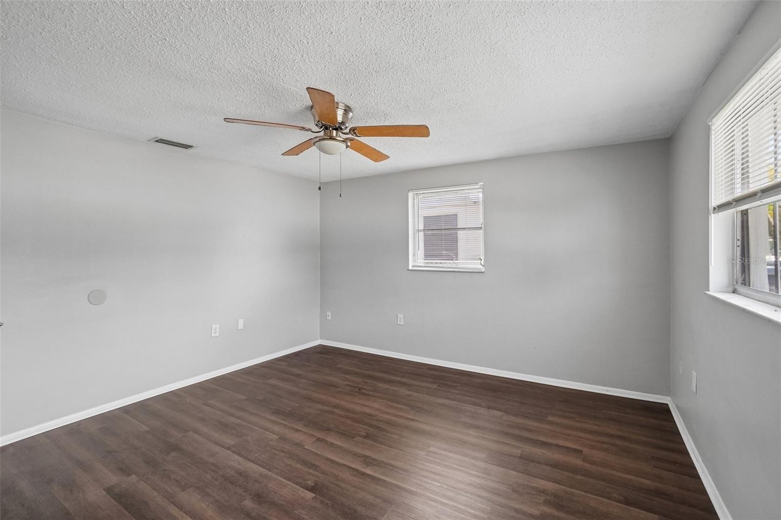 EMBASSY HILLS - Residential