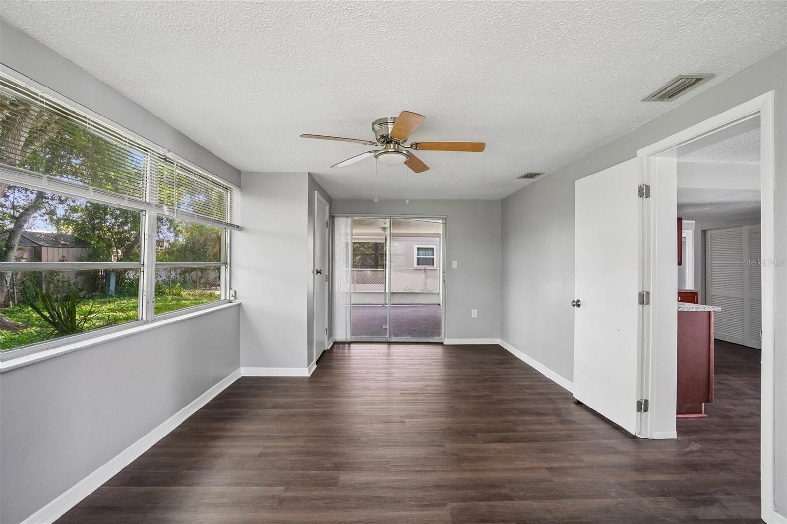 EMBASSY HILLS - Residential