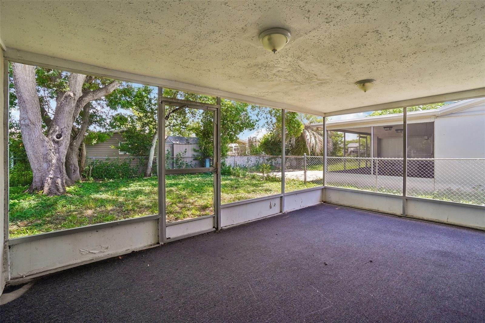 EMBASSY HILLS - Residential