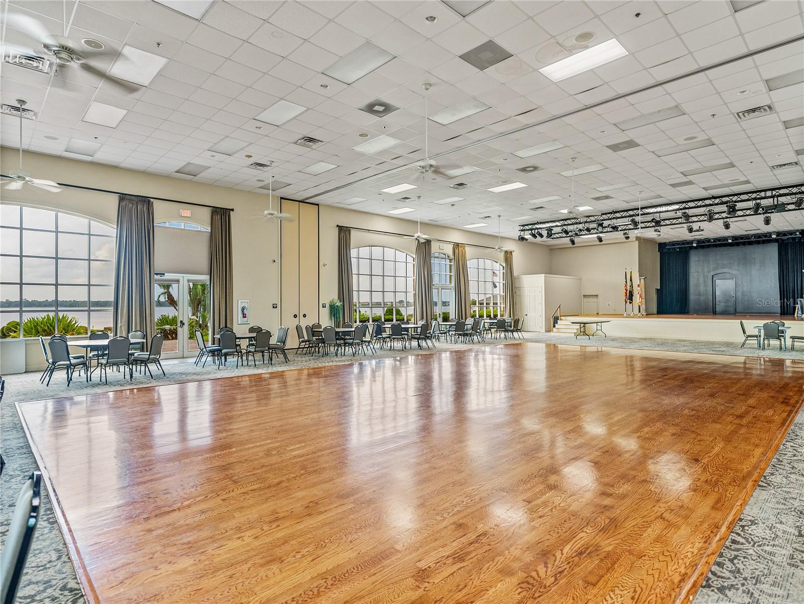 LAKE ASHTON GOLF CLUB PH 02 - Residential