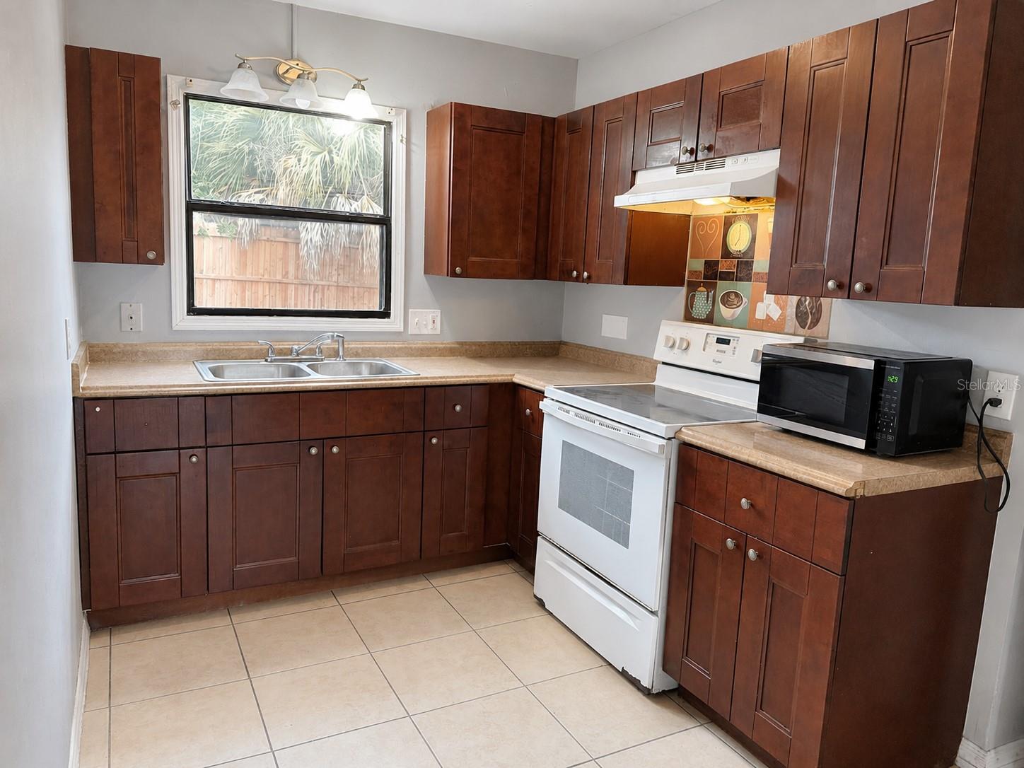 HIGHLAND PINES 7TH ADD - Residential