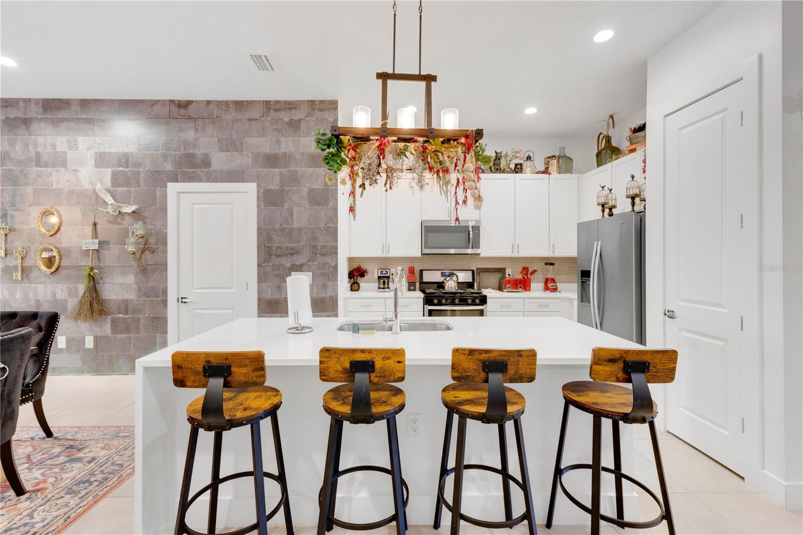 SUMMERVILLE RESORT - Residential