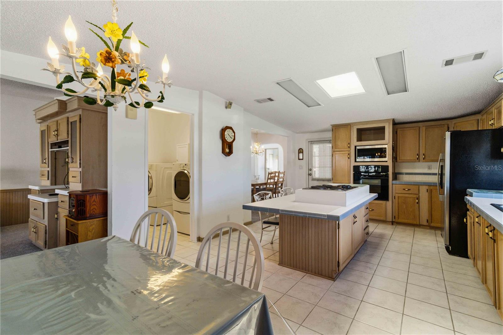 IMPERIAL LAKES ESTATES UNIT III - Residential