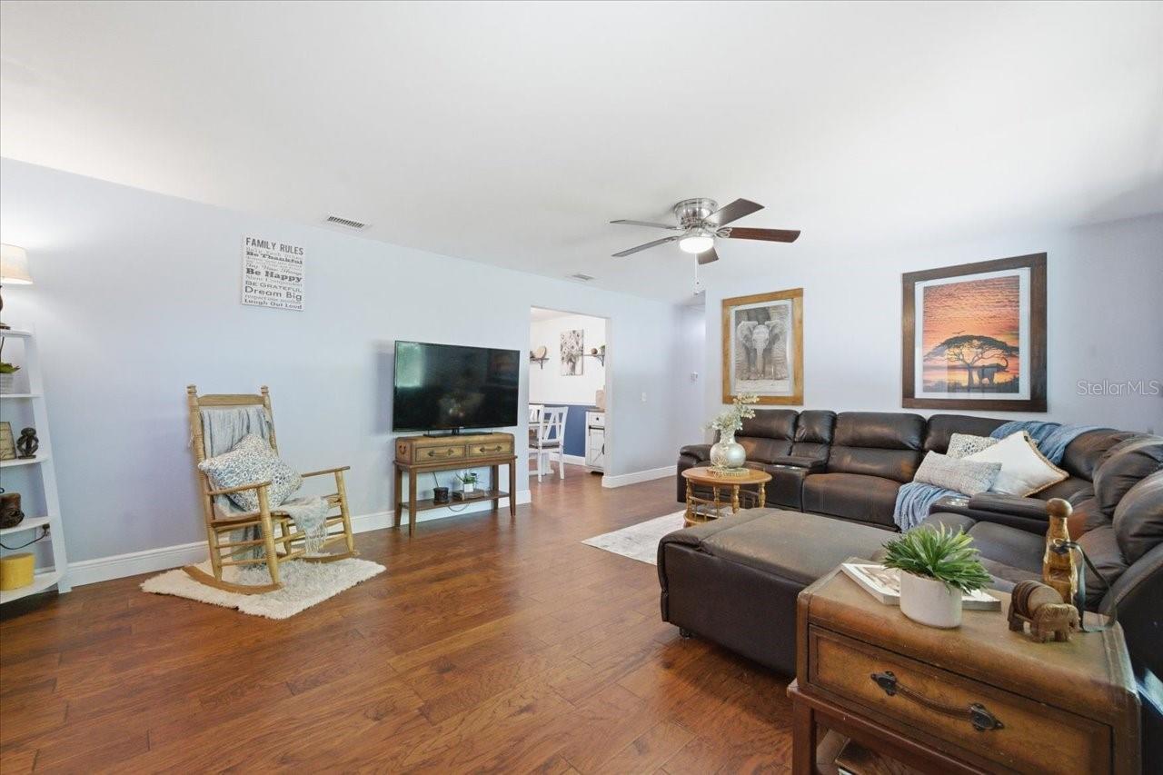 CAMBRIDGE CLARK ESTS - Residential
