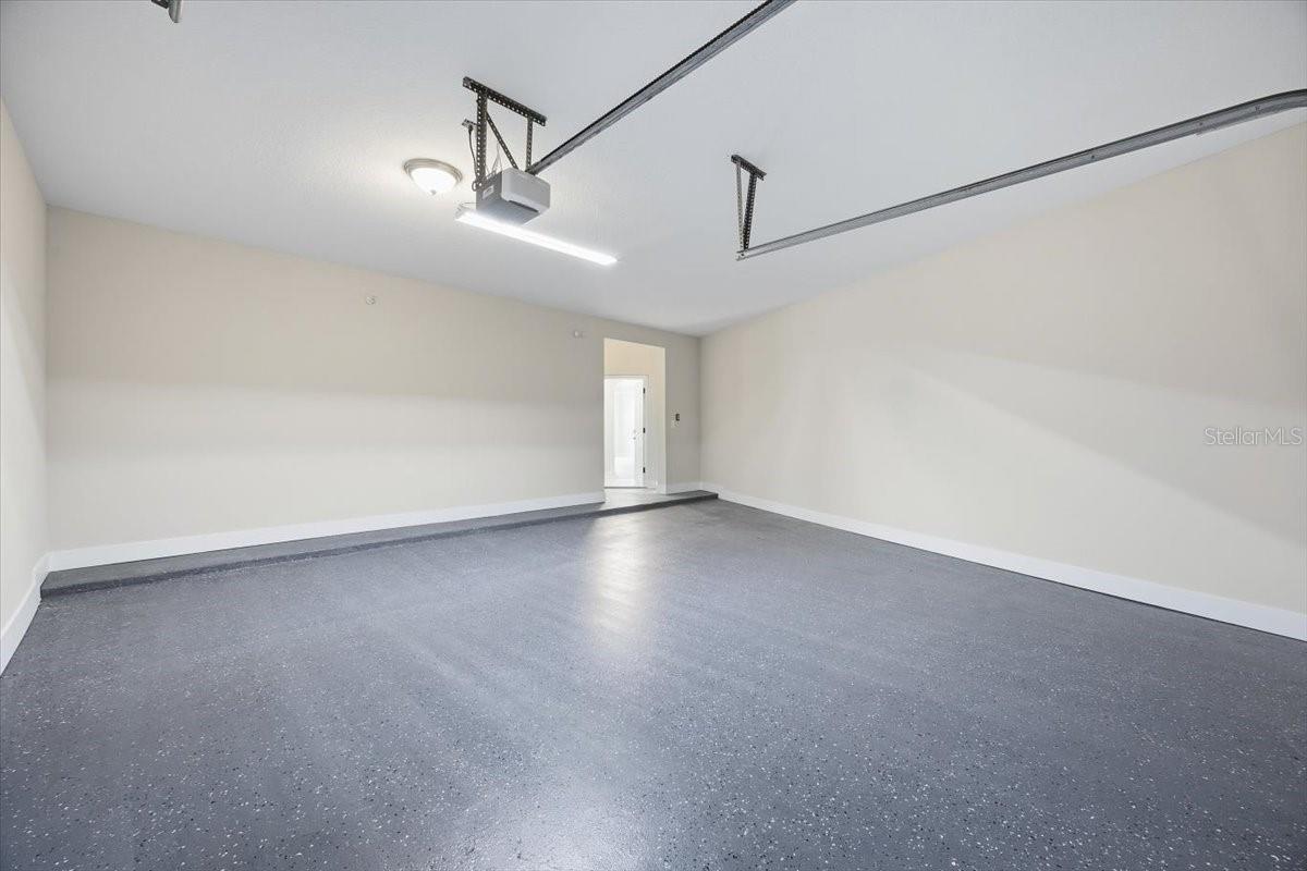 ARTISAN CLUB CONDO PH 6 - Residential