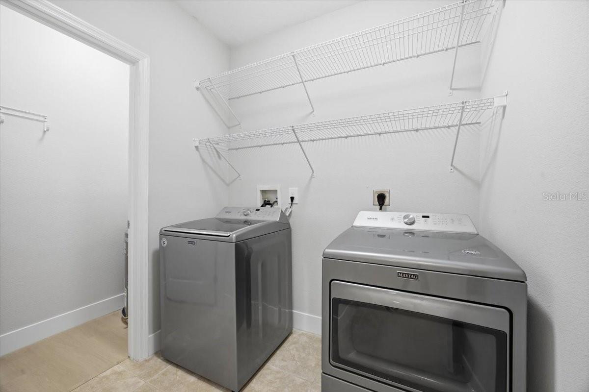 ARTISAN CLUB CONDO PH 6 - Residential