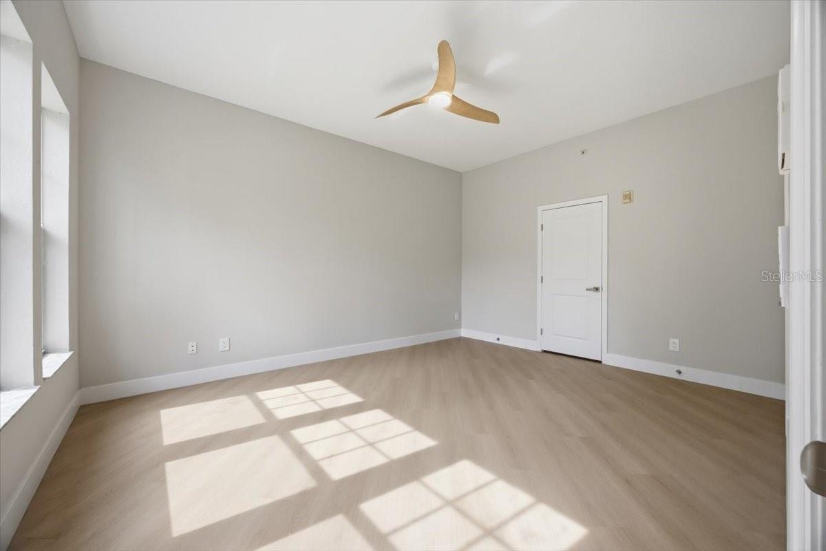 ARTISAN CLUB CONDO PH 6 - Residential