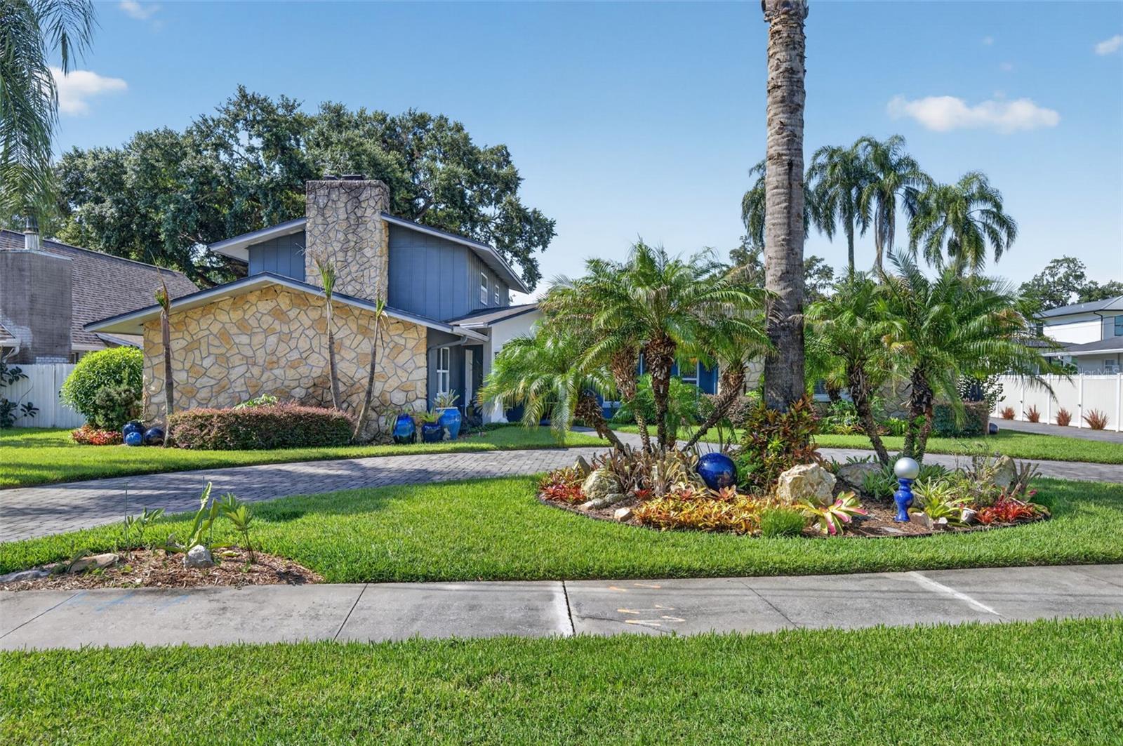UNIVERSITY HEIGHTS - Residential