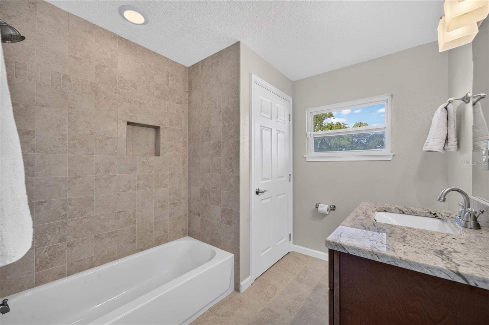 UNIVERSITY HEIGHTS - Residential