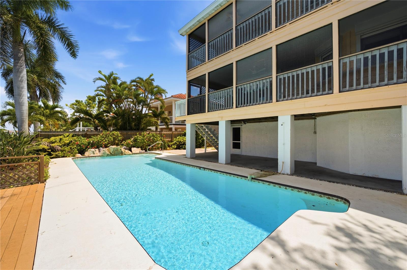TIERRA VERDE - Residential