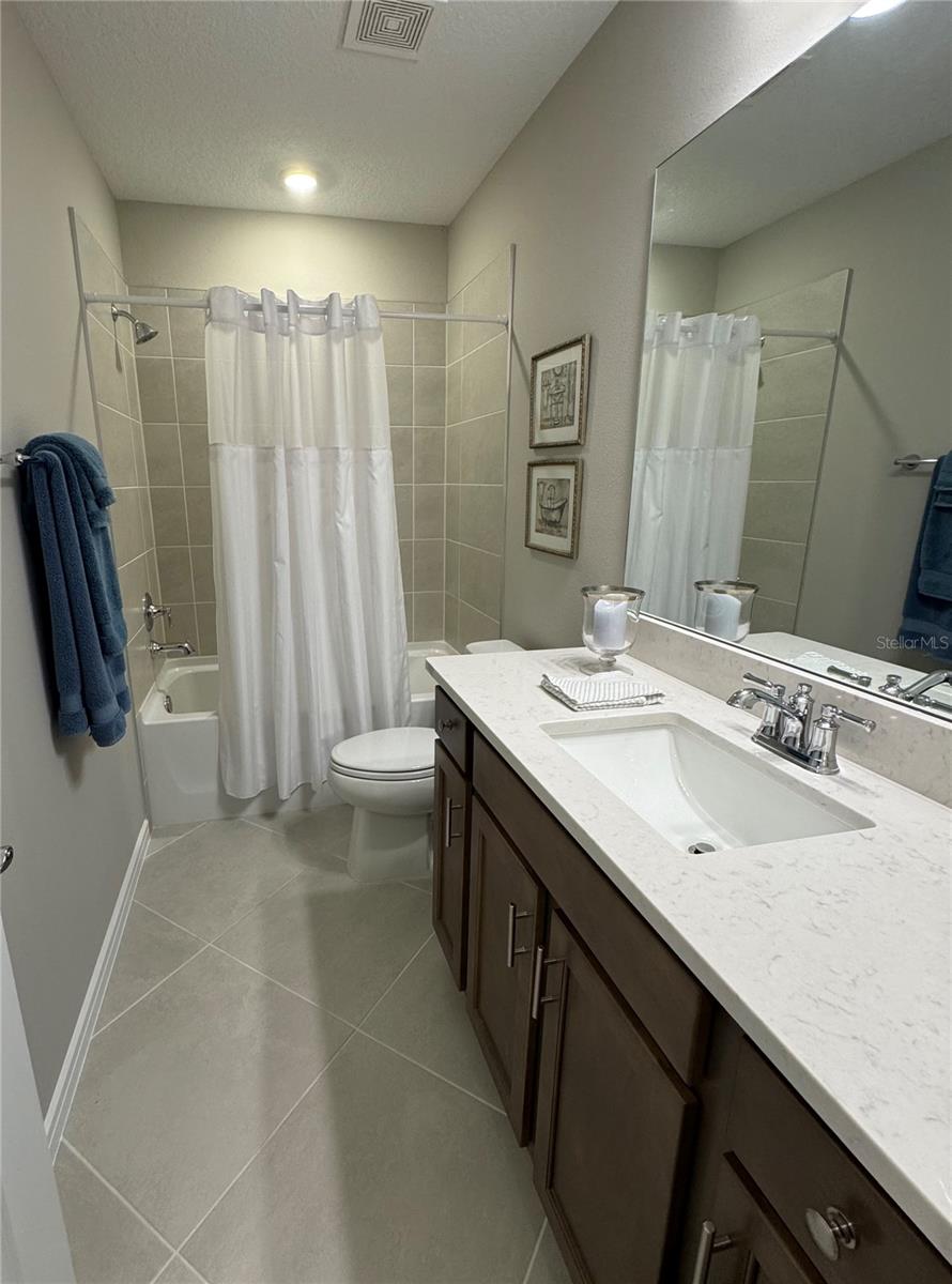 STONE CRK BY DEL WEBB SUNDANCE - Residential