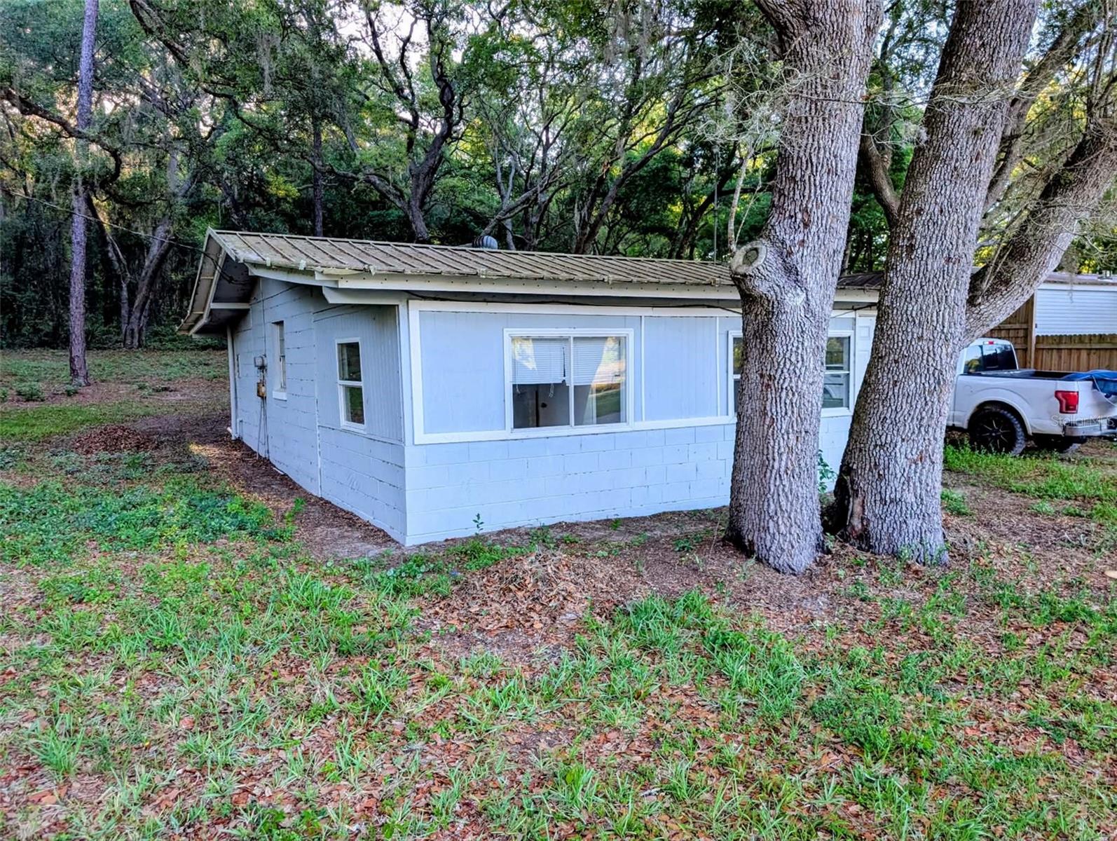 ROLLING WOODS - Residential
