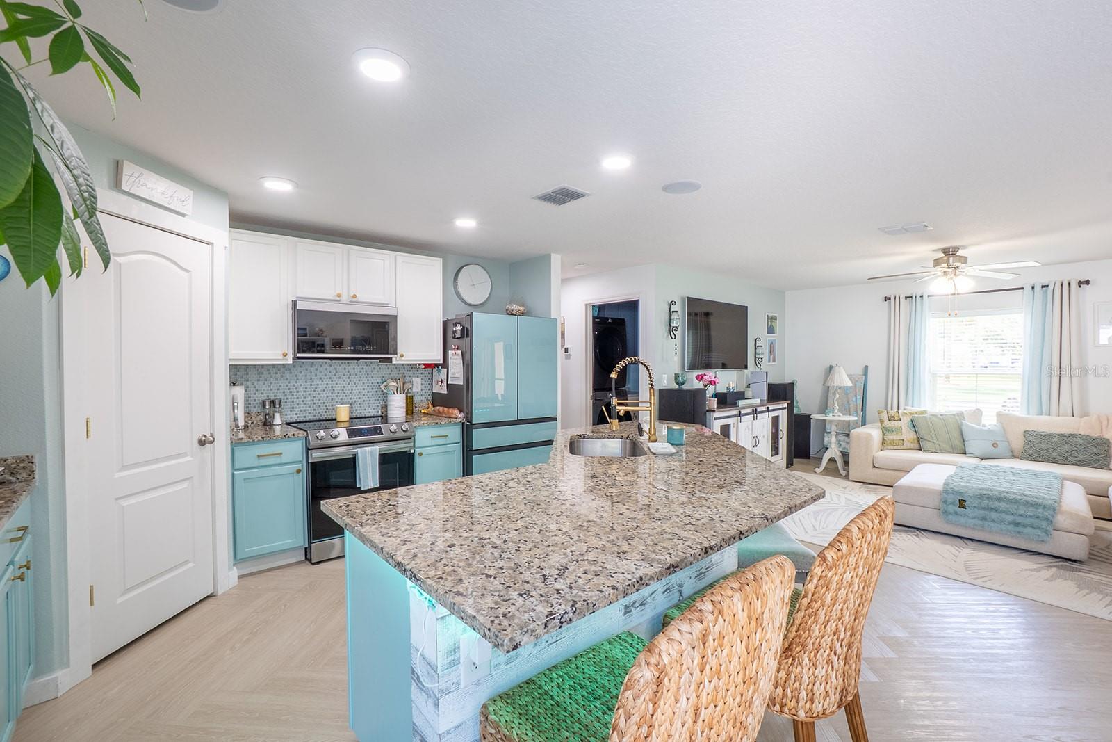 PINE GROVE - Residential