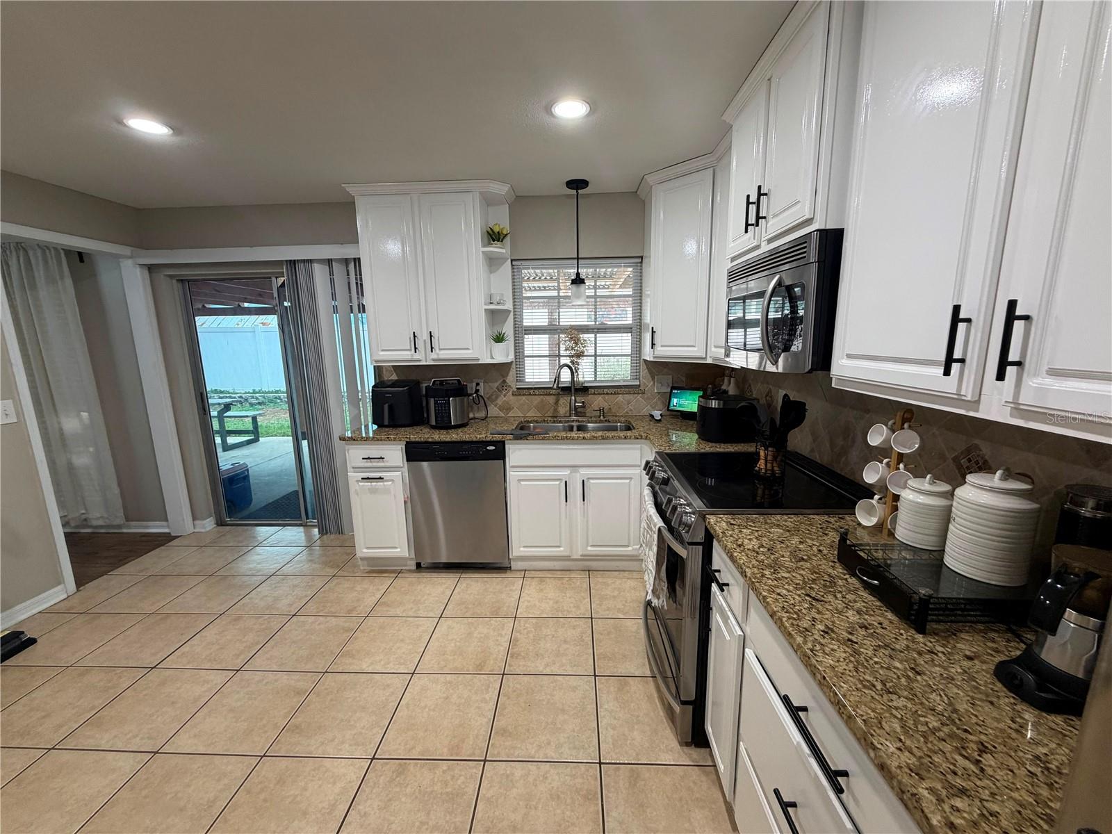 OAKMONT PARK - Residential