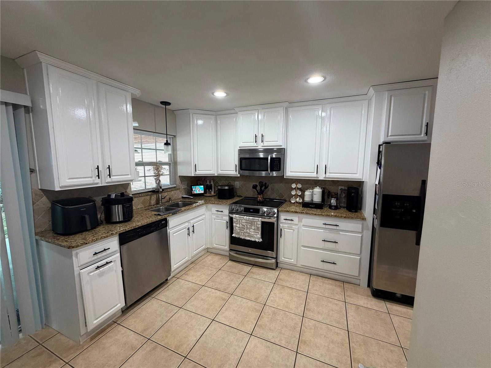 OAKMONT PARK - Residential