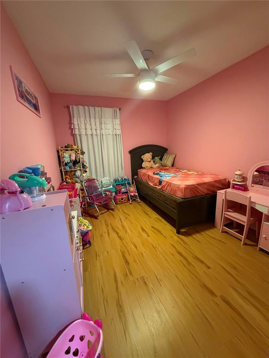 OAKMONT PARK - Residential