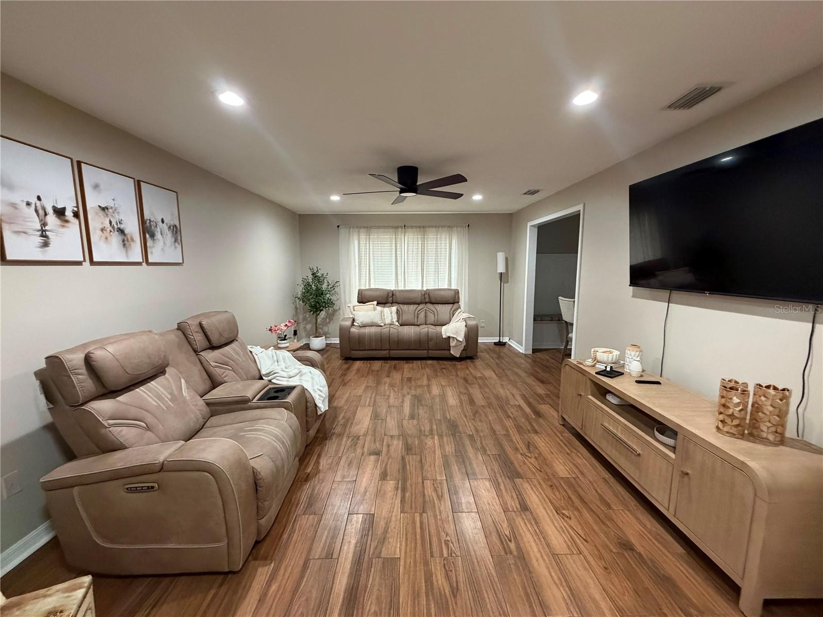OAKMONT PARK - Residential