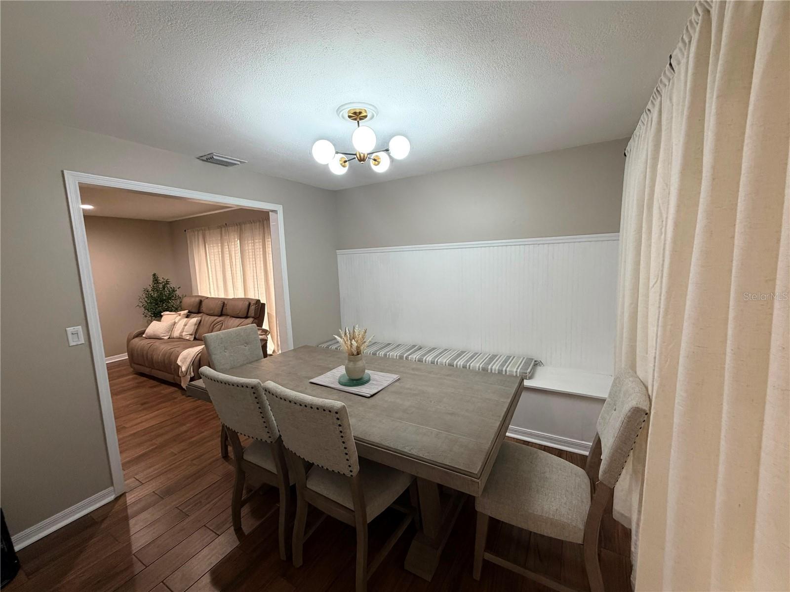 OAKMONT PARK - Residential